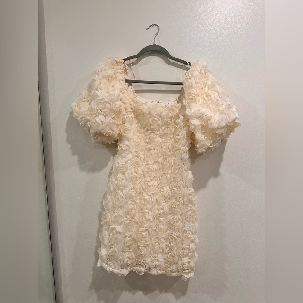 Rose floral white mini dress puff sleeve